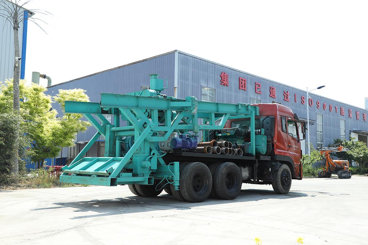 10寸後八輪(lún)反循環鑽機(ji)