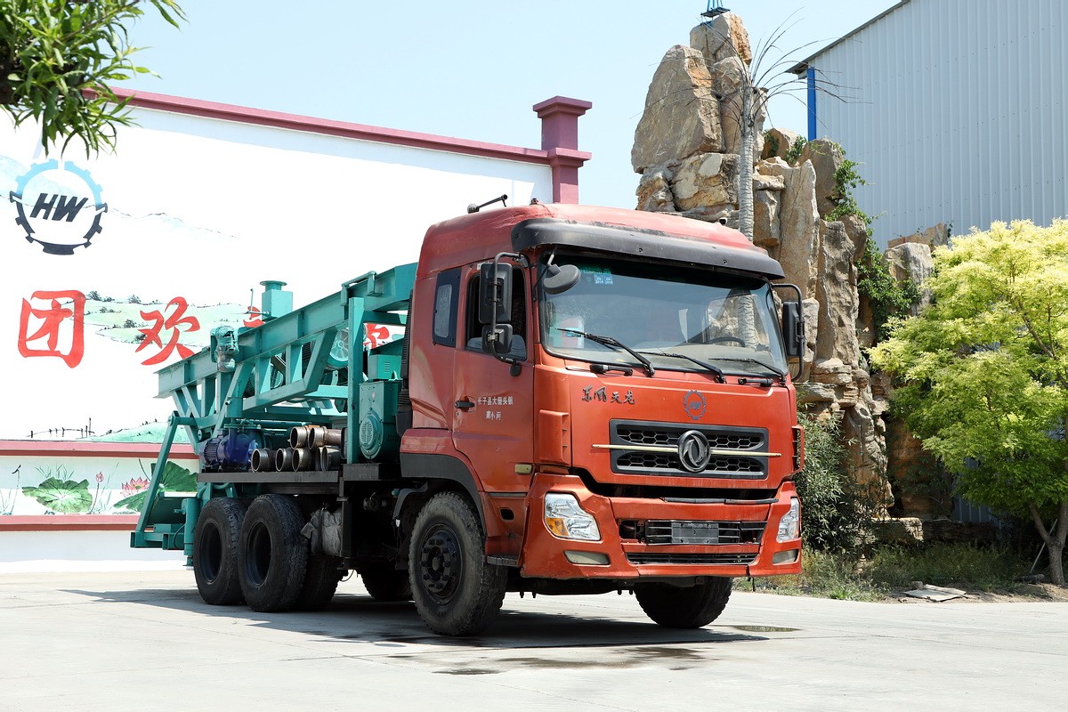 8寸後八輪汽車(che)鑽機